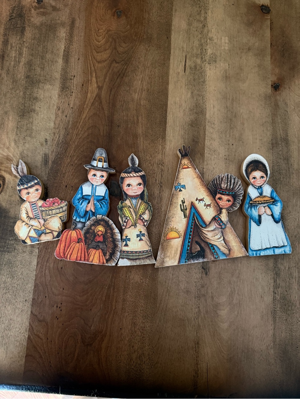 Vintage Thanksgiving Wooden Cutout Decoration Set